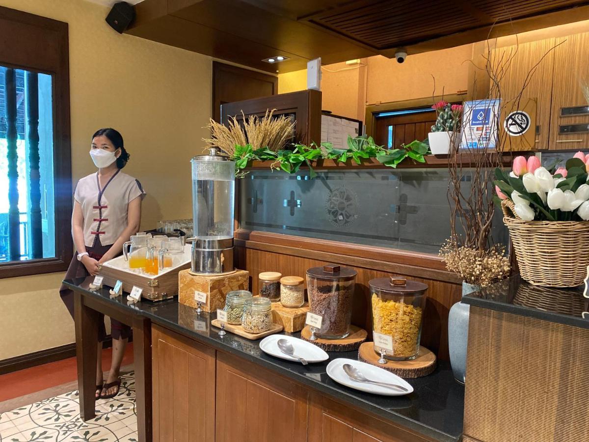 The Rim Chiang Mai Hotel Exterior photo