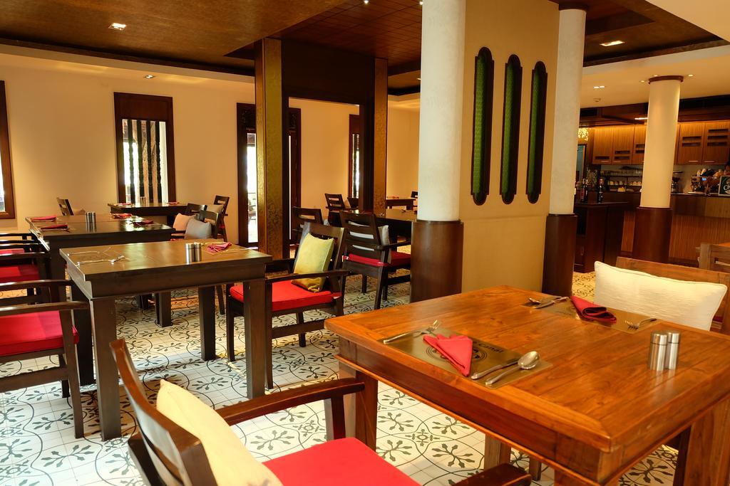 The Rim Chiang Mai Hotel Exterior photo